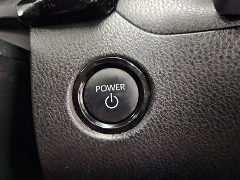 Used 2025 Toyota Camry LE image 15