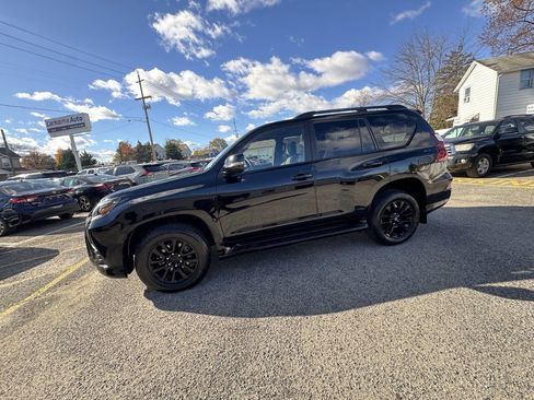 Used 2022 Lexus GX 460 image 22