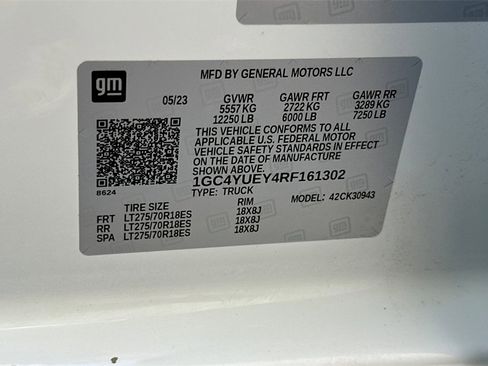 Used 2024 Chevrolet Silverado 3500 LTZ w/ LTZ Convenience Package image 30