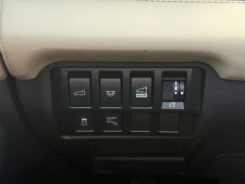 Used 2022 Subaru Ascent Limited w/ Technology Package AWD/4WD image 11