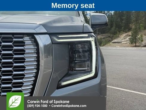 Used 2023 GMC Yukon XL Denali w/ Advanced Technology Package AWD/4WD image 8