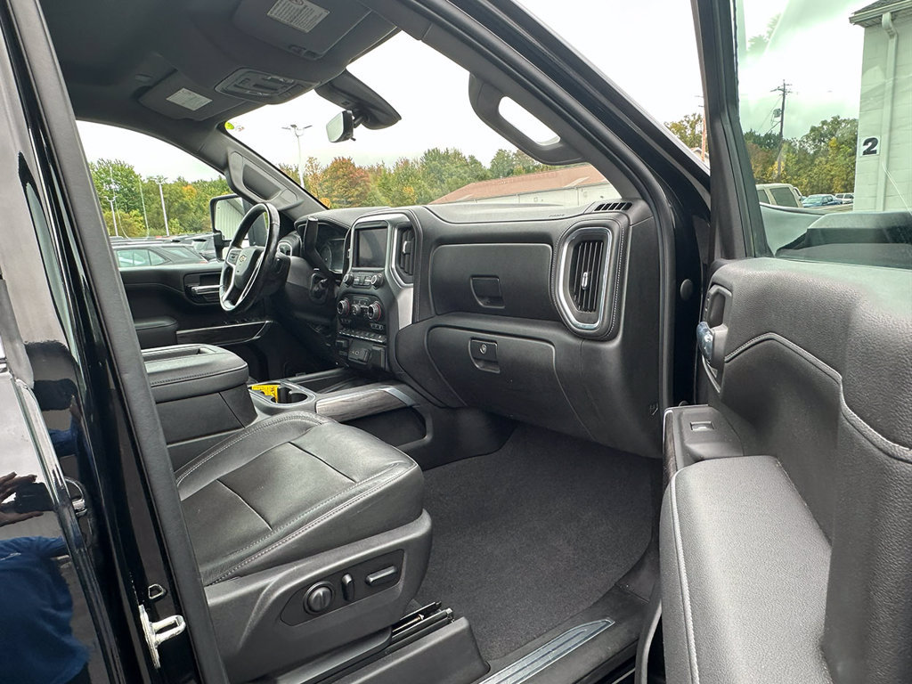 Used 2020 Chevrolet Silverado 2500 LTZ w/ LTZ Premium Package AWD/4WD image 18