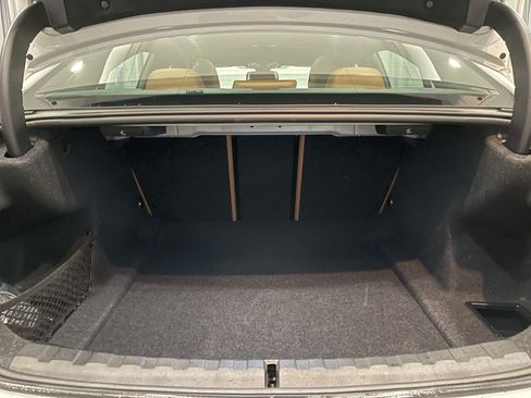 Used 2025 BMW 330i xDrive Sedan w/ M Sport Package image 27