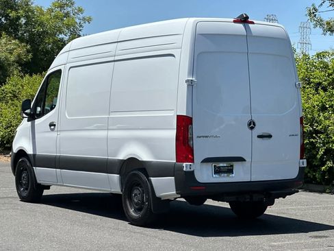 New 2025 Mercedes-Benz Sprinter 2500 image 5
