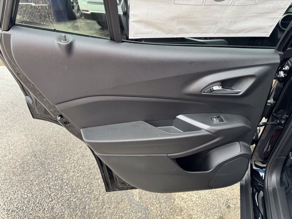 New 2026 Chevrolet Trax LS w/ LS Convenience Package FWD image 21