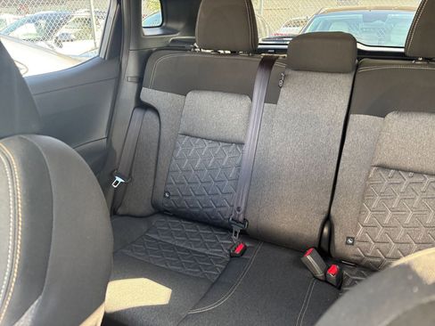 Used 2025 Nissan Kicks SV image 37