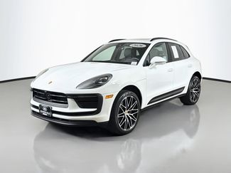 Used 2026 Porsche Macan AWD/4WD video 1