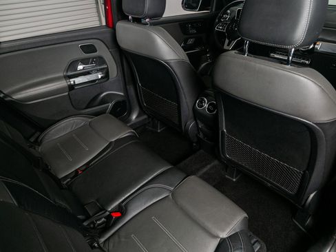Used 2021 Mercedes-Benz GLB 250 image 29