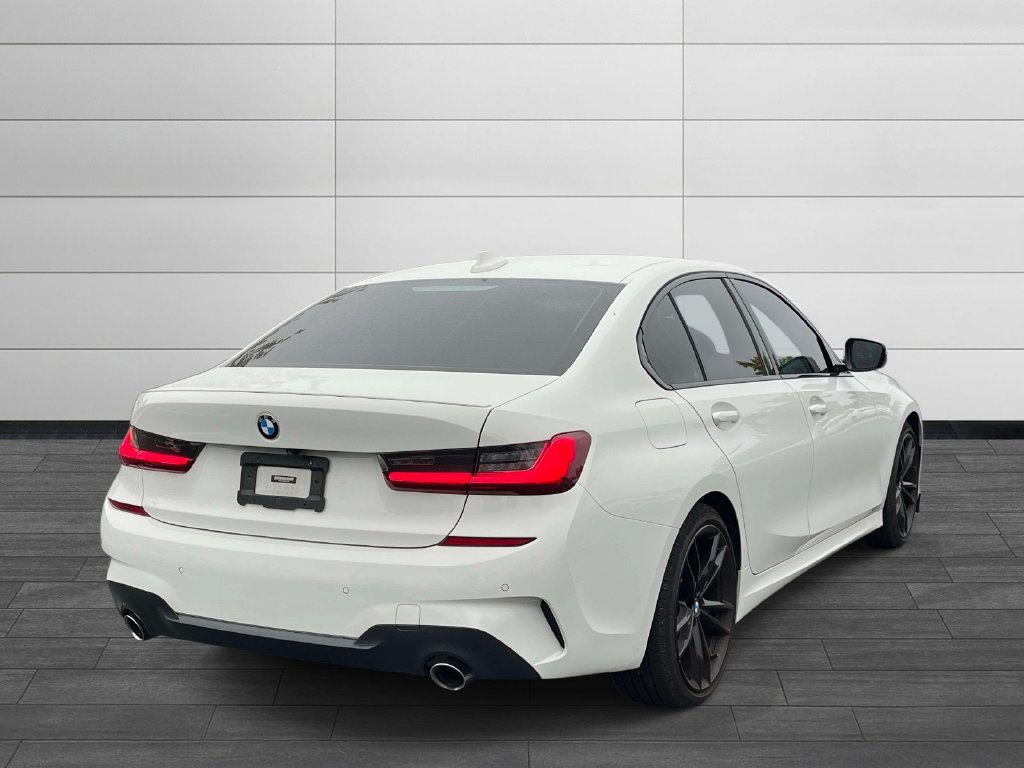 Used 2022 BMW 330i xDrive Sedan w/ M Sport Package AWD/4WD image 5