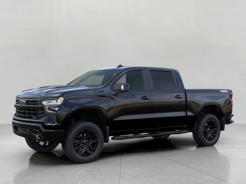 Used 2026 Chevrolet Silverado 1500 LT Trail Boss w/ LT Trail Boss Premium Package AWD/4WD image 2