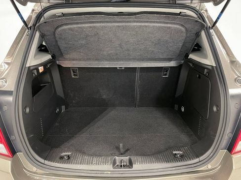 Used 2021 Chevrolet Trax LT AWD/4WD image 5
