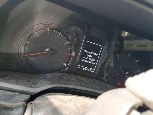 Used 2022 Toyota 4Runner SR5 AWD/4WD image 9