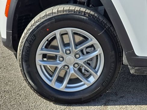 New 2026 Jeep Grand Cherokee L Laredo AWD/4WD image 10