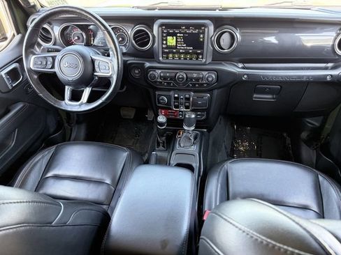Used 2022 Jeep Wrangler Unlimited Rubicon AWD/4WD image 16