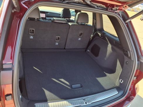 New 2025 Jeep Grand Cherokee Overland image 22