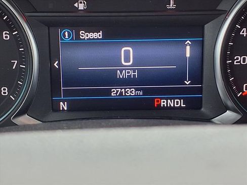 Used 2023 Chevrolet Equinox LT image 18