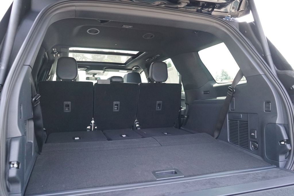 New 2026 Lincoln Navigator Reserve w/ Jet Appearance Package AWD/4WD image 26