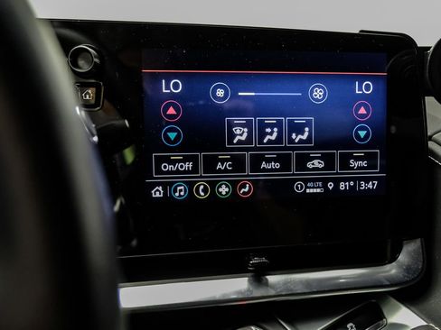 Used 2023 Chevrolet Corvette Z06 RWD image 25