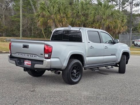 Certified 2022 Toyota Tacoma SR5 image 5