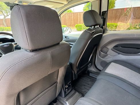 Used 2021 Ford Transit Connect XL FWD image 19