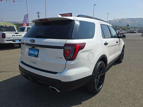 Used 2017 Ford Explorer Sport w/ Equipment Group 401A AWD/4WD image 5