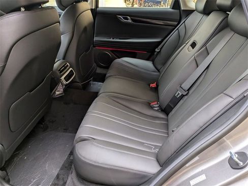 Used 2025 Genesis G80 2.5T image 11