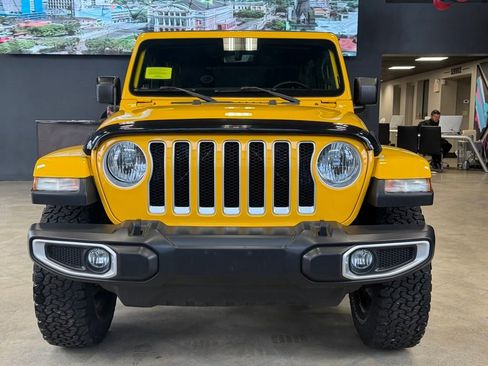 Used 2019 Jeep Wrangler Unlimited Sahara w/ Uconnect 4C Nav & Sound Group image 2