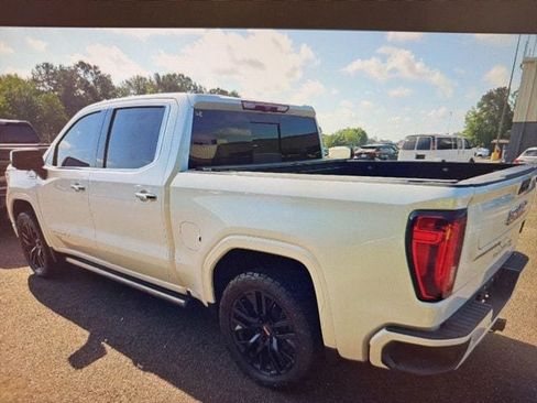 Used 2022 GMC Sierra 1500 Denali AWD/4WD image 3