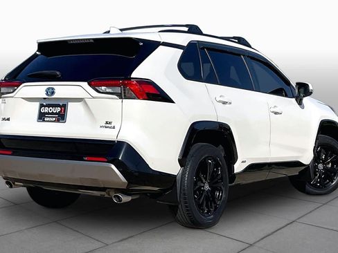 Used 2022 Toyota RAV4 SE AWD/4WD image 13