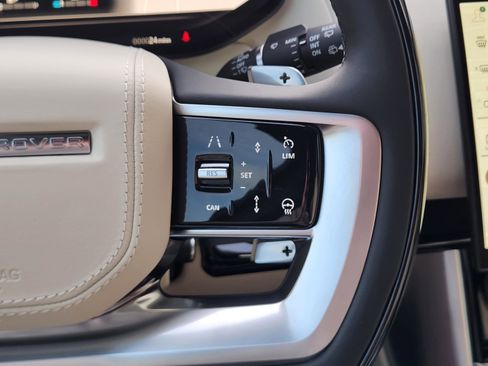 New 2026 Land Rover Range Rover Long Wheelbase SE image 28