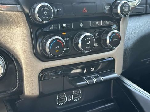 Used 2022 RAM 1500 Laramie AWD/4WD image 17