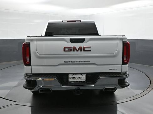 Used 2023 GMC Sierra 1500 SLT w/ X31 Off-Road Package AWD/4WD image 5