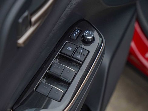 Used 2025 Toyota Crown Signia image 23