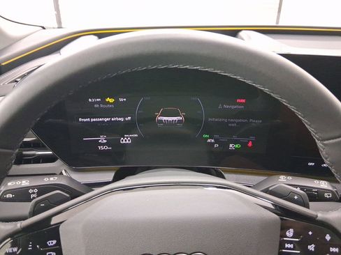 Used 2025 Audi Q6 e-tron Premium Plus w/ Premium Plus image 17