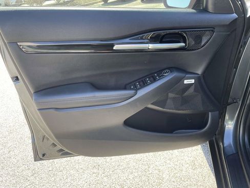 Used 2024 Kia Seltos SX image 13