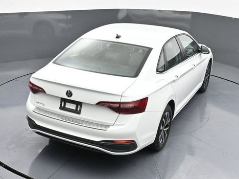 Used 2024 Volkswagen Jetta S image 38