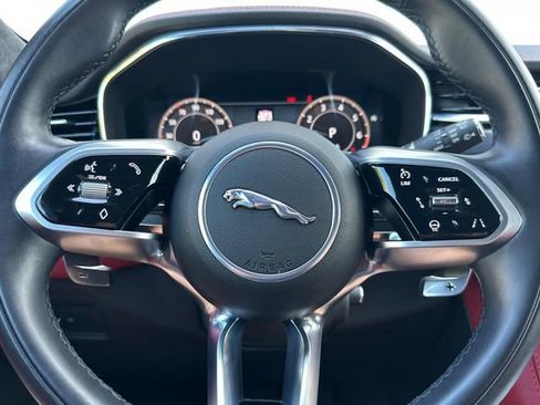 Certified 2024 Jaguar F-PACE R-Dynamic S image 22