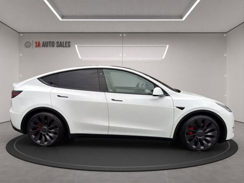 Used 2021 Tesla Model Y Performance AWD/4WD image 6