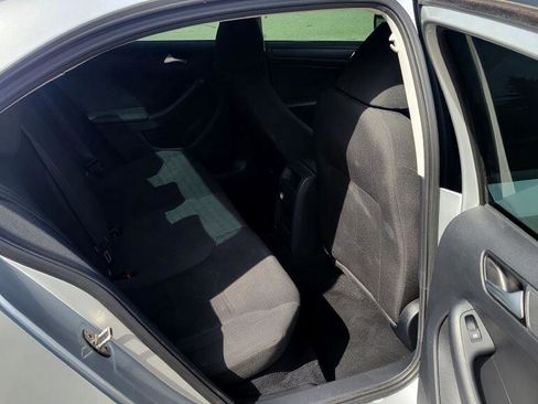 Used 2015 Volkswagen Jetta S image 12