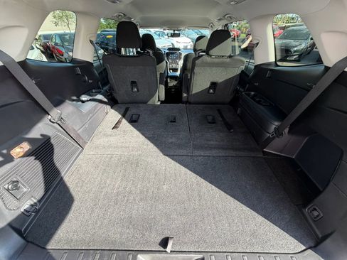 Used 2019 Subaru Ascent Premium image 40