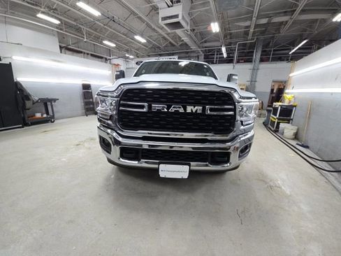 Used 2024 RAM 3500 Big Horn image 2