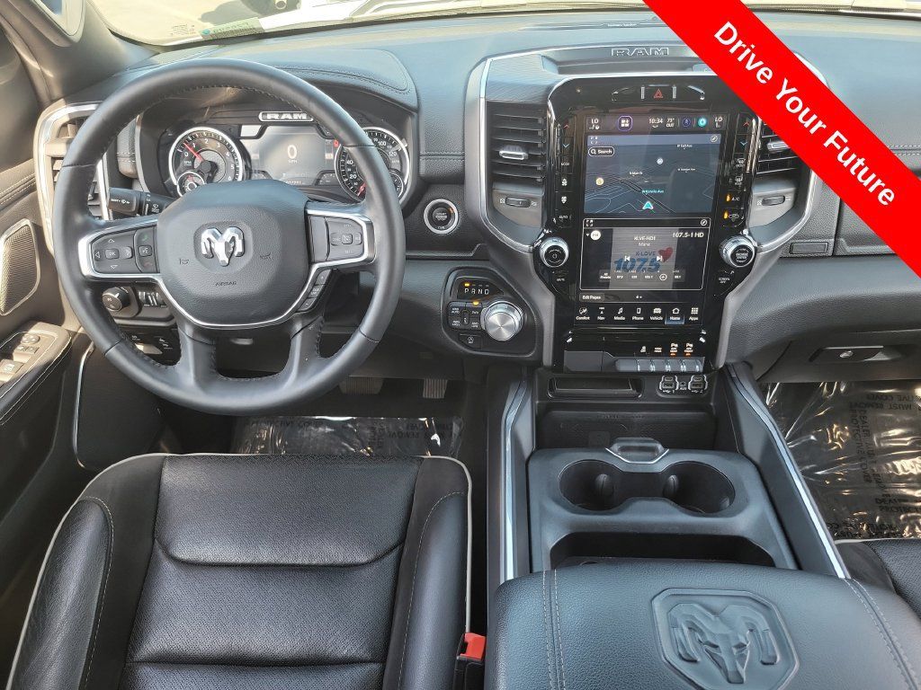 Used 2024 RAM 1500 Laramie AWD/4WD image 4
