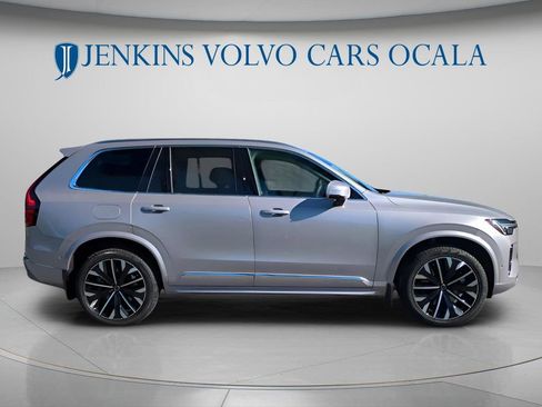 New 2026 Volvo XC90 T8 Plus AWD/4WD image 3