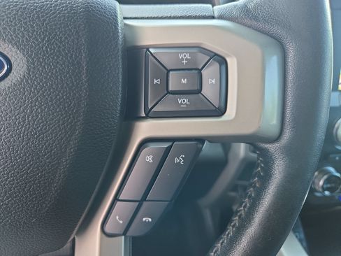 Used 2018 Ford F150 Lariat w/ Equipment Group 502A Luxury AWD/4WD image 28