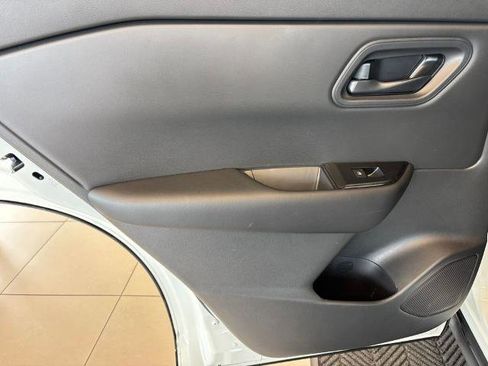 Certified 2025 Nissan Rogue S AWD/4WD image 27
