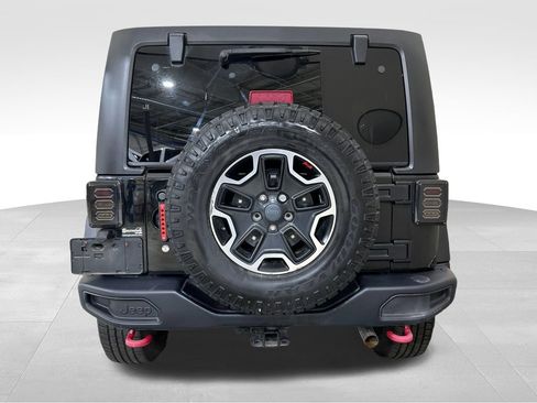 Used 2017 Jeep Wrangler Unlimited Rubicon AWD/4WD image 4