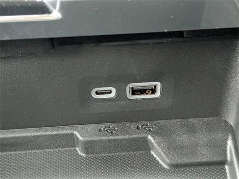 New 2026 GMC Yukon Denali image 28