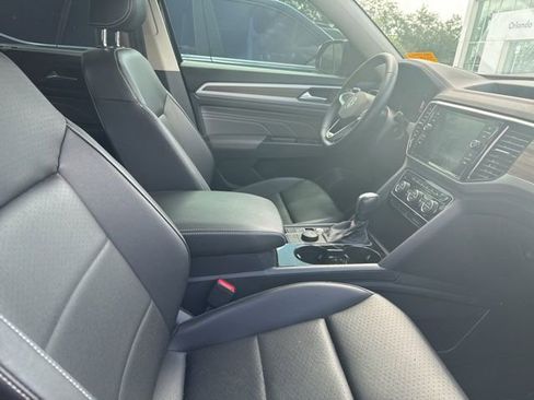 Used 2023 Volkswagen Atlas SEL AWD/4WD image 13