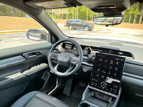 New 2026 GMC Terrain Elevation w/ Elevation Premium Package FWD image 19