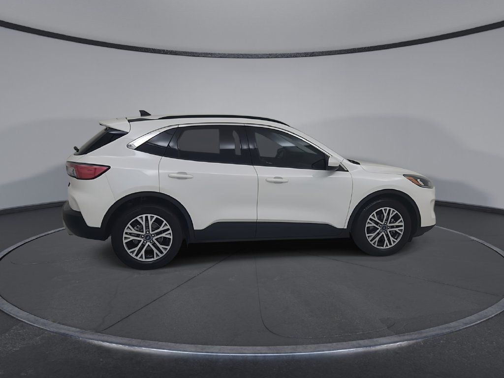 Used 2022 Ford Escape SEL w/ Technology Package FWD image 18